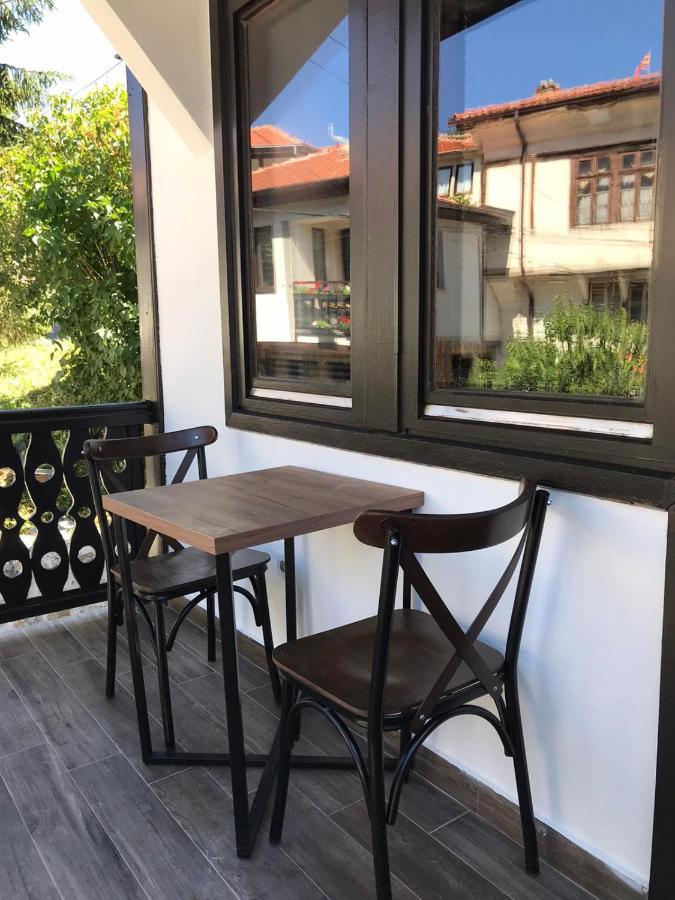 Old House Aparthotel *